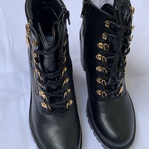 Jaylee Lace up boots
